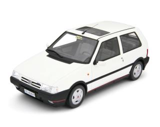 Fiat Uno Turbo i.e. 1.4 1990 BIANCO Laudoracing 1:18 Resinemodell (Türen, Motorhaube... nicht zu öffnen!)